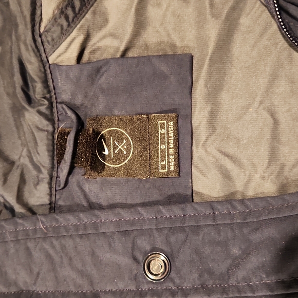 Nike Golf Water Resistant Lightweight Jacket. Men's Large. - Picture 2 of 6